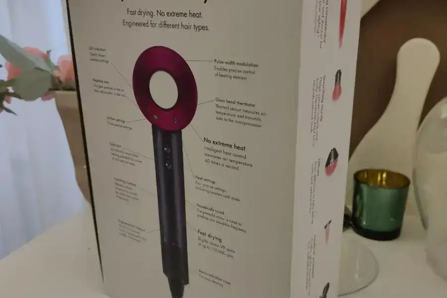 Новинка фен Dyson + 5 насадок