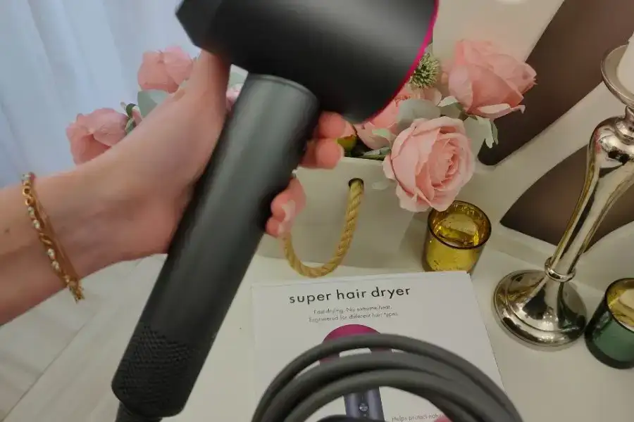 Новинка фен Dyson + 5 насадок