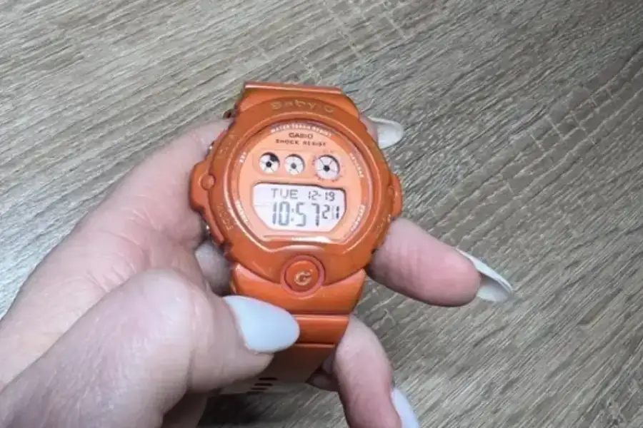 Продам годинник CASIO BG-6902