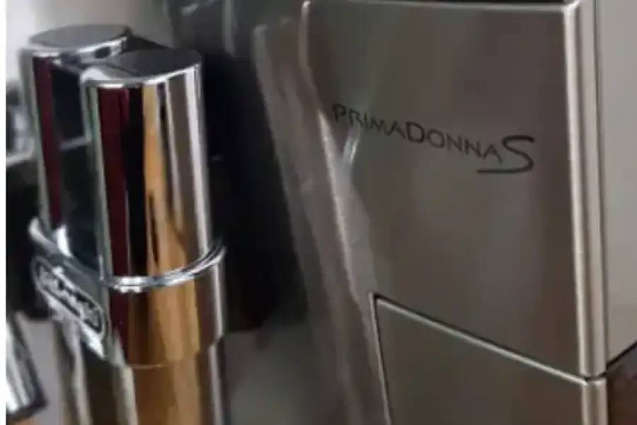 Кавоварка Delonghi PrimaDonna S