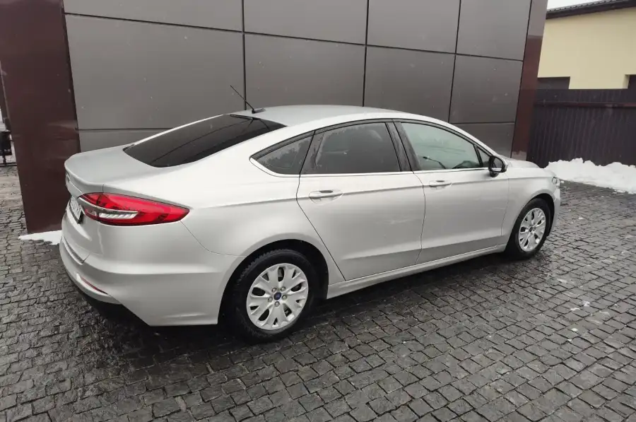 Ford fusion 2.5 2019 рік