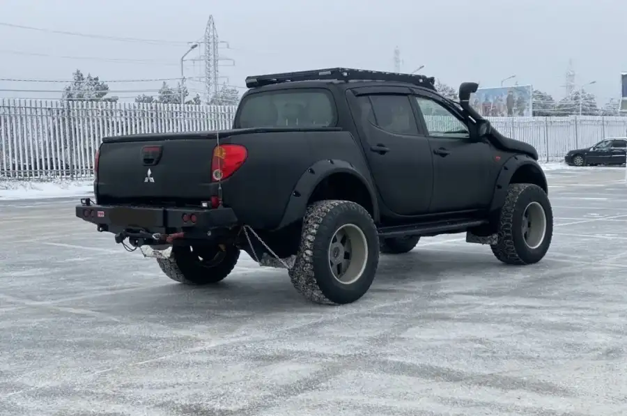 Mitsubishi L200 2,5 TDI 