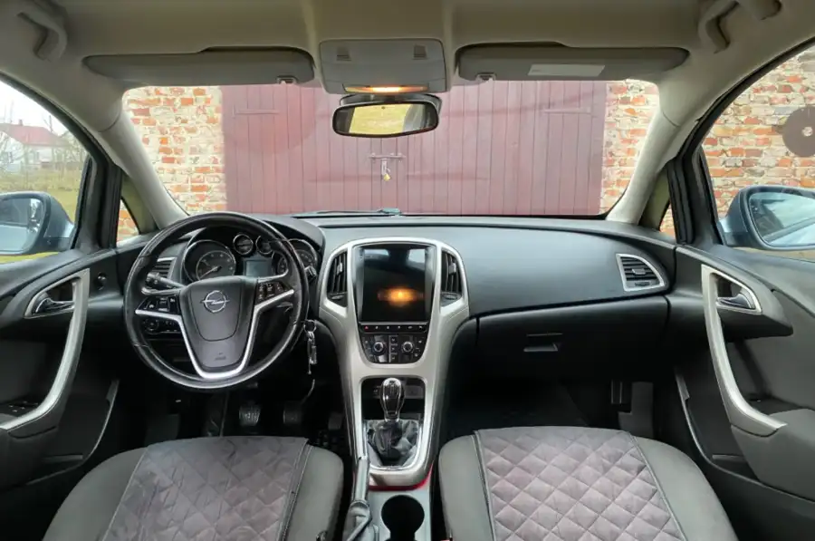 Opel Astra 2011 IV покоління/J • Sports Tourer1.3 