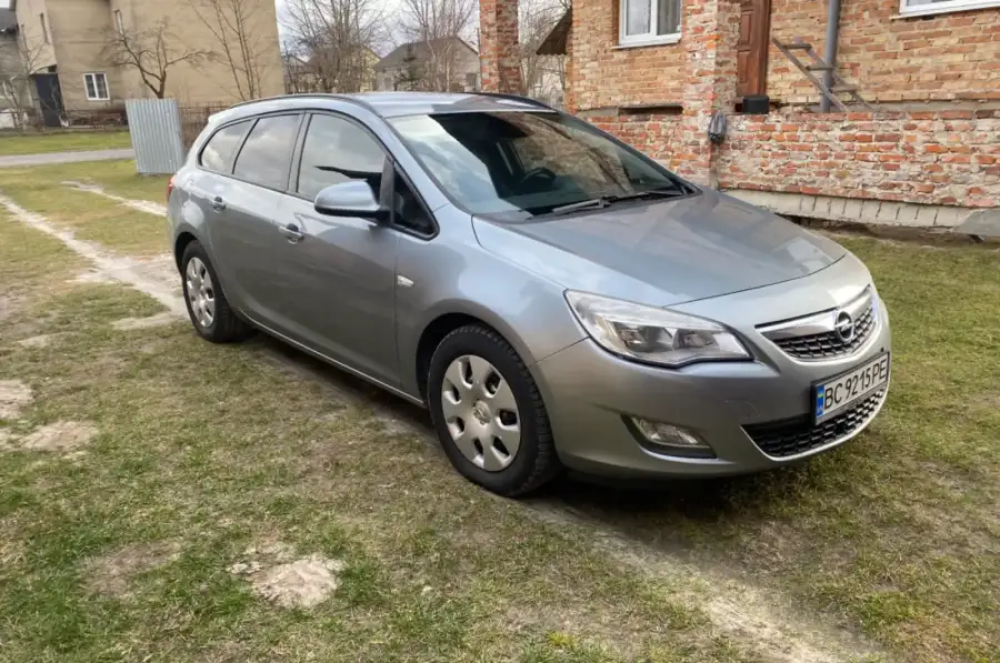 Opel Astra 2011 IV покоління/J • Sports Tourer1.3 