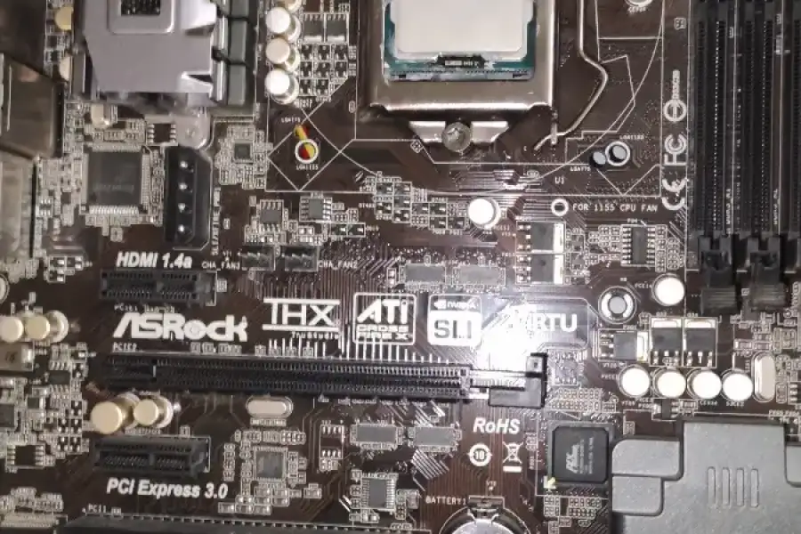 Продам комплект : Asrock Z68 Extreme4 Gen3 + Intel