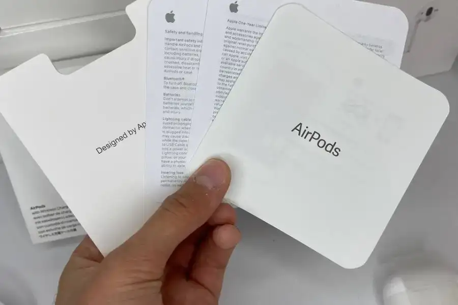 AirPods 2 Lux version