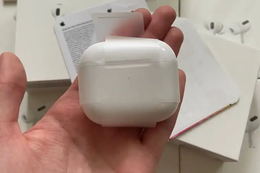 AirPods 3 Lux version