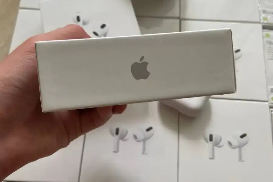 AirPods 3 Lux version