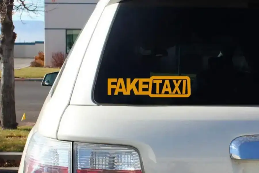 Наклейка на авто FakeTaxi Красная, Черная, Белая, 