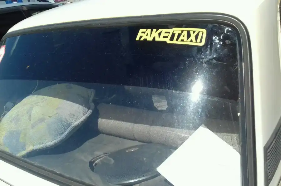 Наклейка на авто FakeTaxi Красная, Черная, Белая, 