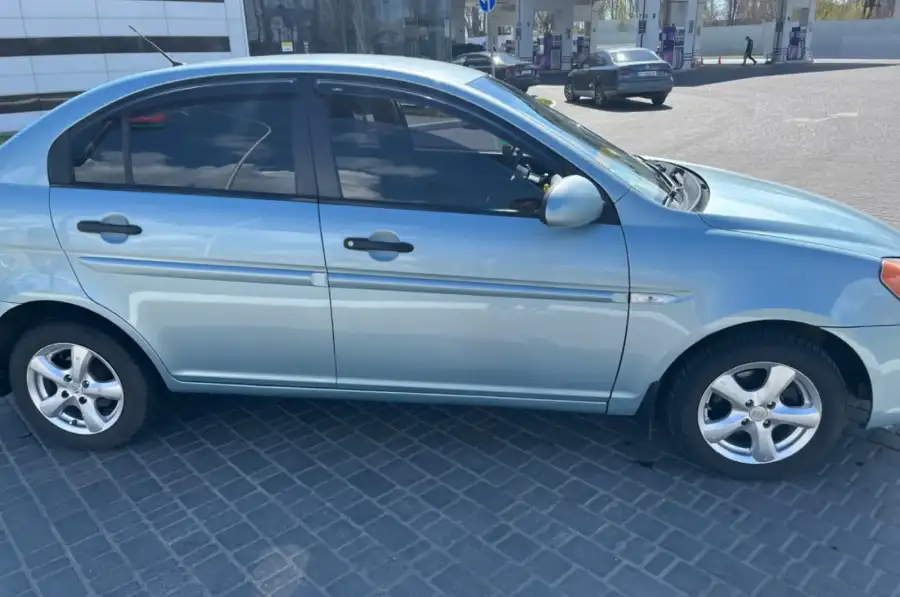 Hyundai Accent