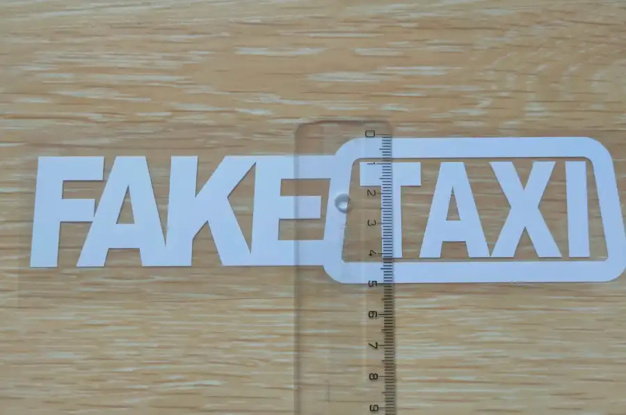 Наклейка на авто FakeTaxi Белая