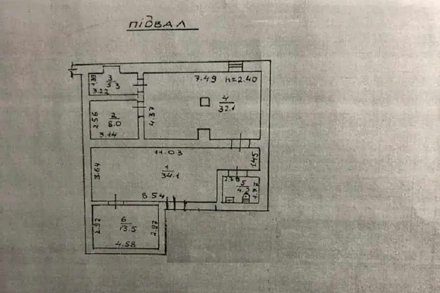 Подвальное помещение в фасадном доме. 97 м2.