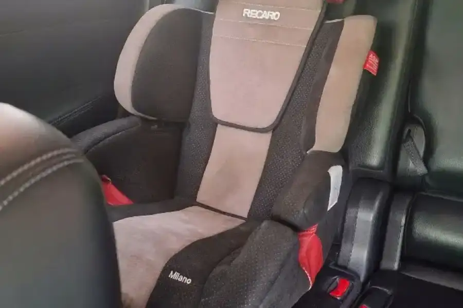 Автокрісло Recaro