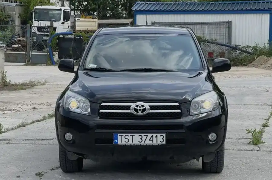 Toyota RAV4 black d4d 2008 авто для зсу 