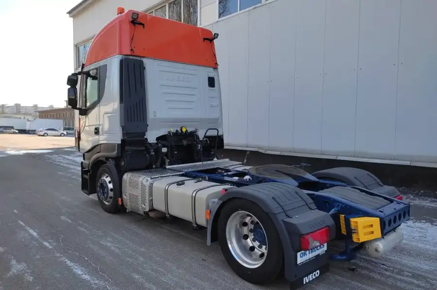 Iveco Stralis AS440S48TP/FP, cідловий тягач