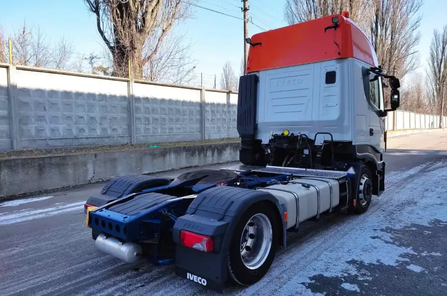 Iveco Stralis AS440S48TP/FP, cідловий тягач