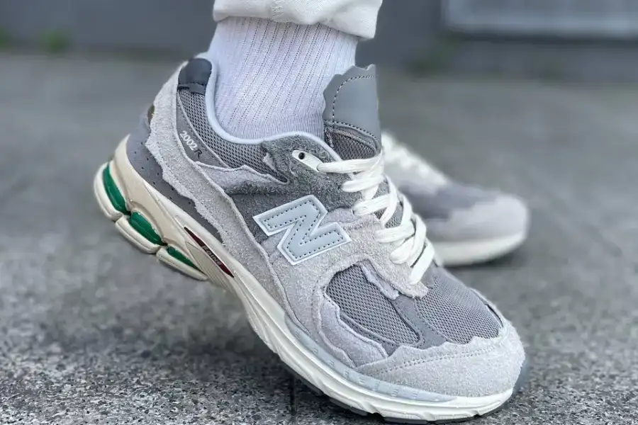 New Balance 2002r Protection Silver