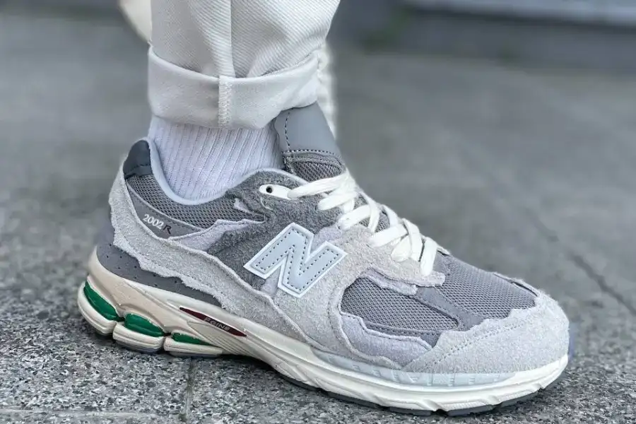 New Balance 2002r Protection Silver