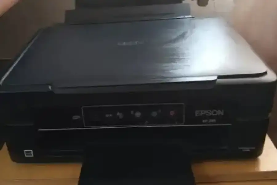 Продам МФУ EPSON XP-235 (принтер, сканер, ксерокс)