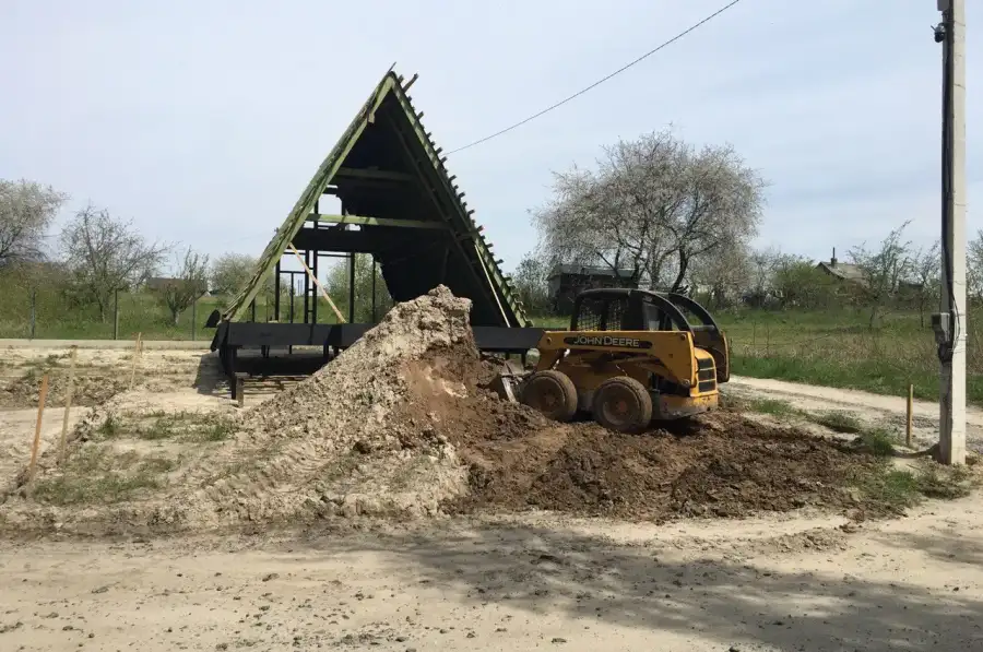 Транспортные услуги и логистика, Аренда грузовиков и фургонов