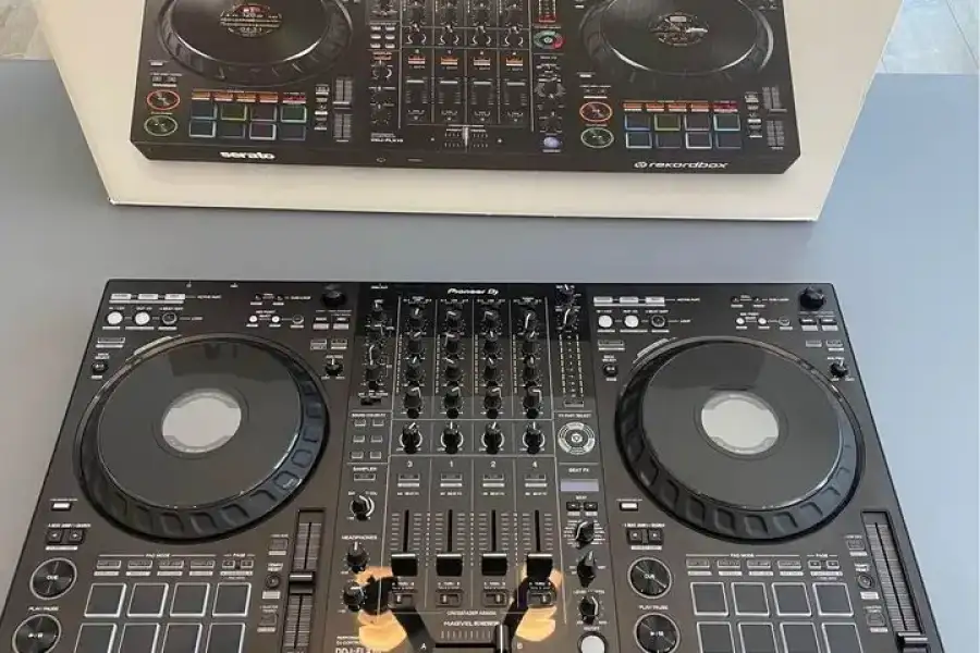 Pioneer OPUS-QUAD, Pioneer XDJ-RX3, Pioneer XDJ-XZ