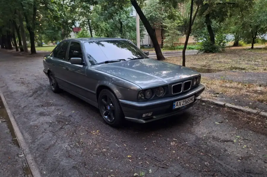 Продам Легенду Bmw e34