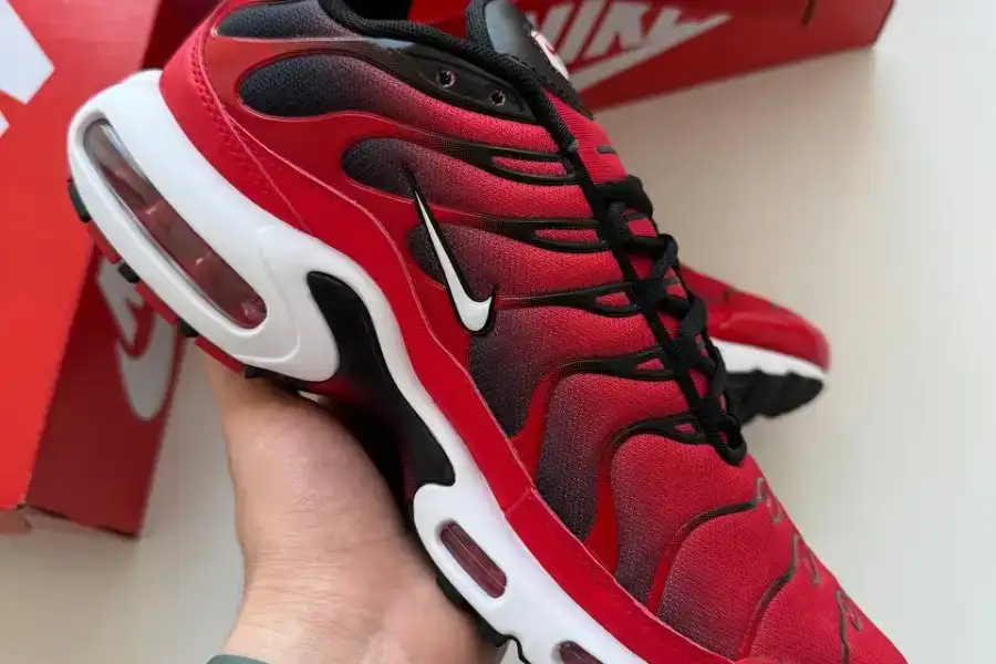 Кросівки Nike Air Max Plus Tn Red White Black  NK1