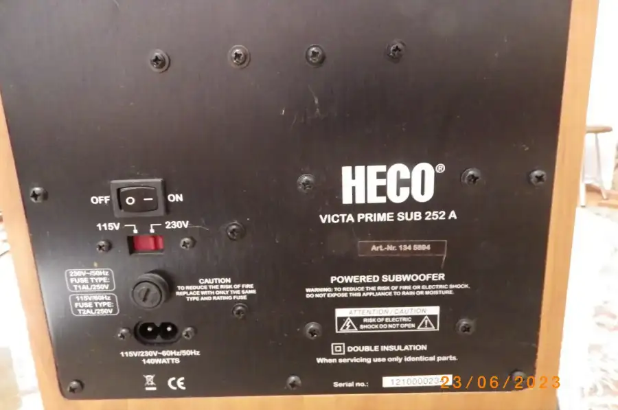 Продам Сабвуфер Heco Victa Prime Sub 252 A Cognac