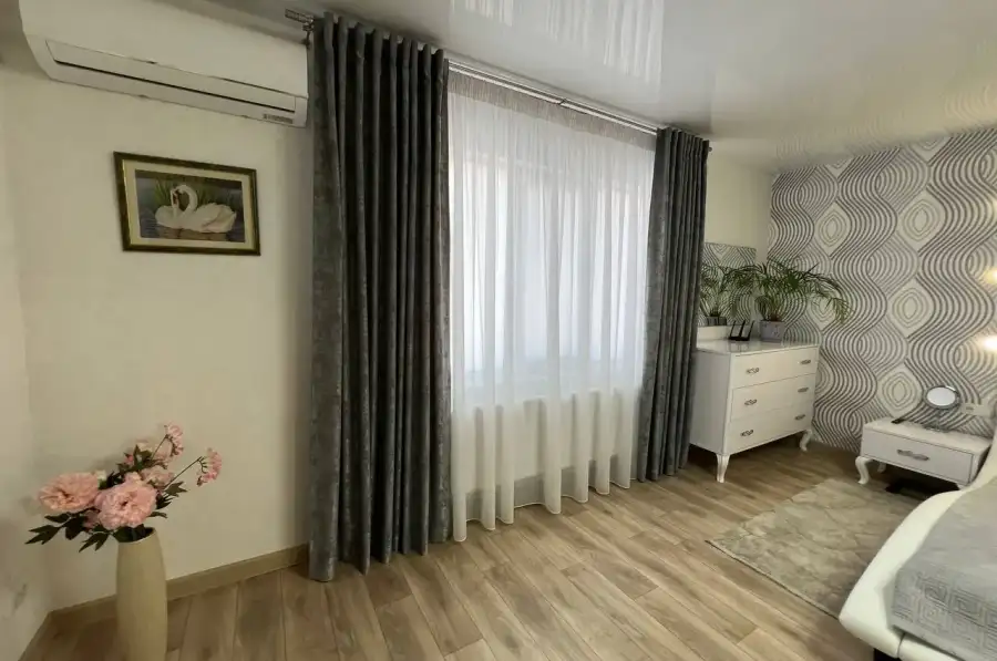 Продам будинок 106м Мерефа , ремонт, меблі