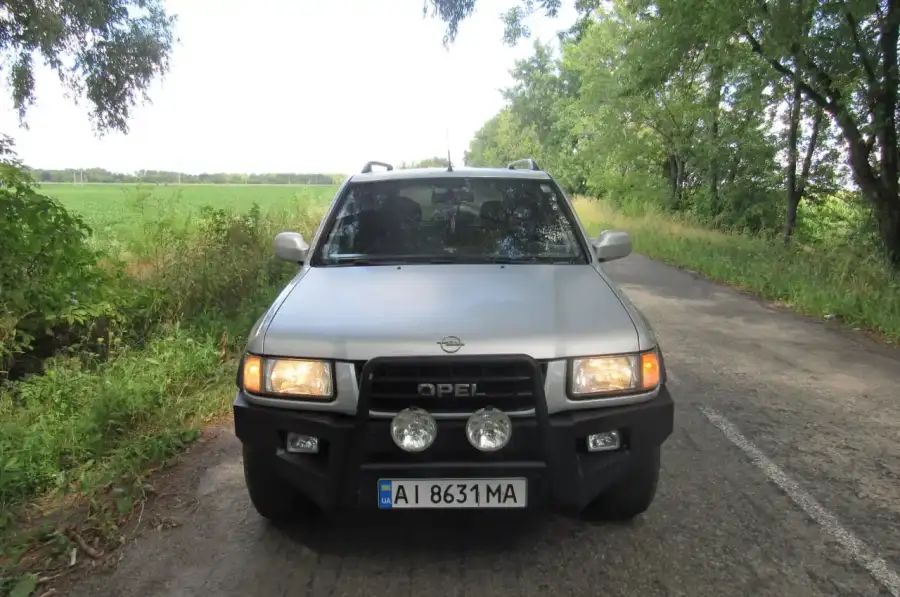 OPEL FRONTERA 2000 2.2