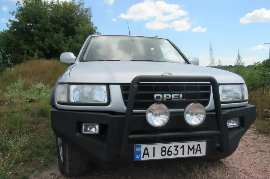 OPEL FRONTERA 2000 2.2