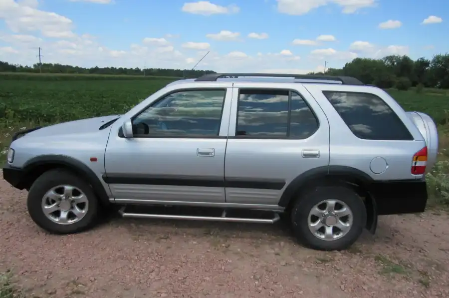 OPEL FRONTERA 2000 2.2