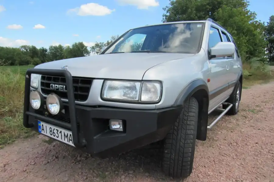 OPEL FRONTERA 2000 2.2