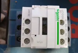 Контактор Schneider Electric LC1D09BD 24V DC 9A , грн. 1,155.00