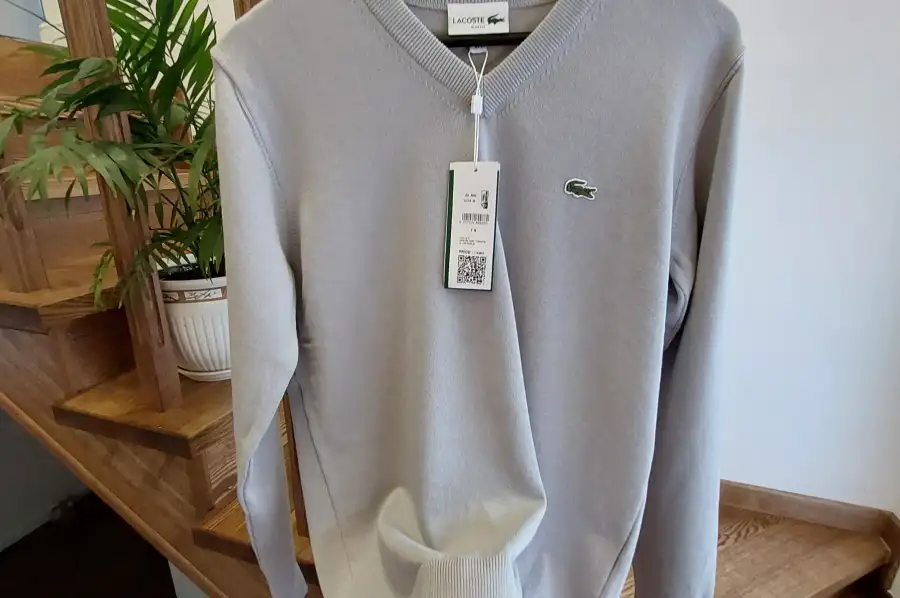 Светер Lacoste , hryvn 2,300.00