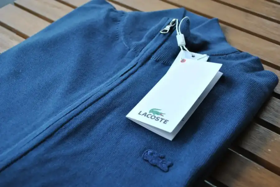 Светер Lacoste 