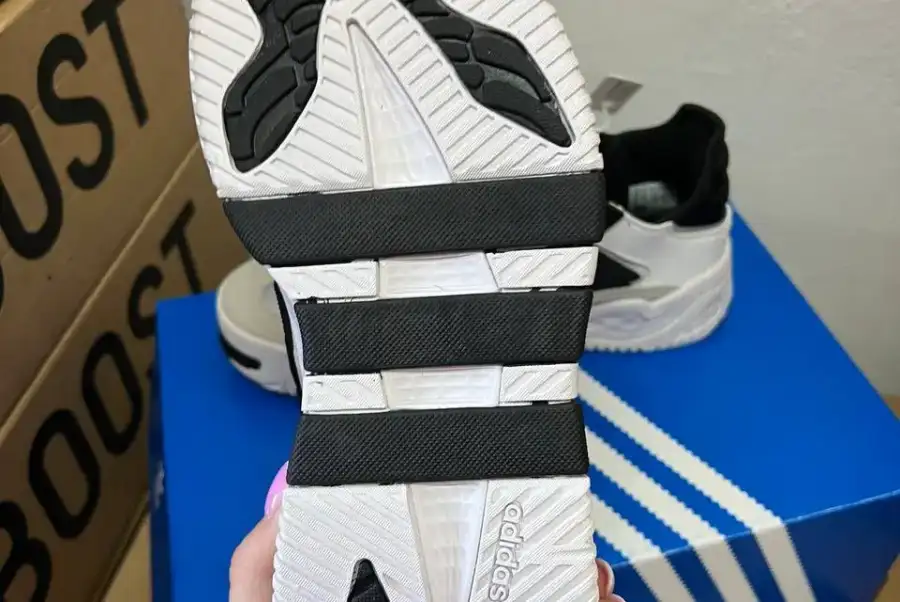 Кросівки унісекс  Adidas Niteball black/white ТОП 