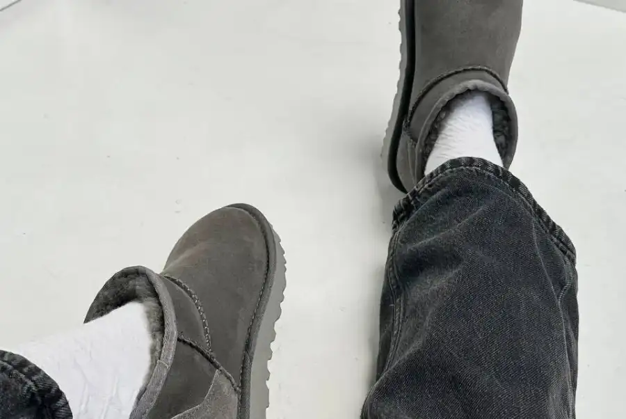 Ugg ultra mini grey 