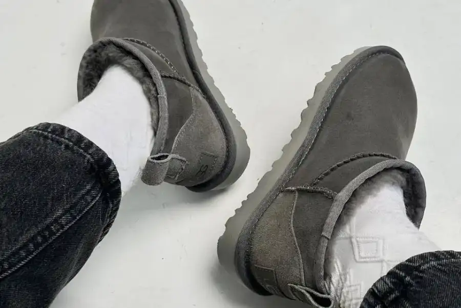 Ugg ultra mini grey 