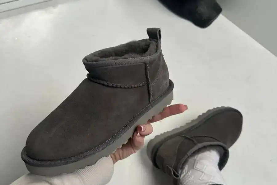 Ugg ultra mini grey 