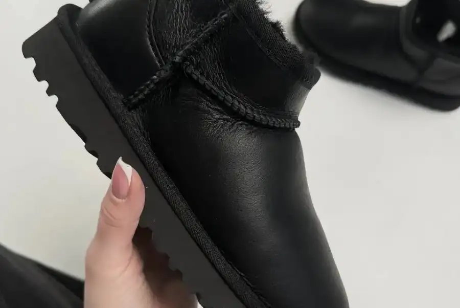 Ugg ultra mini leather