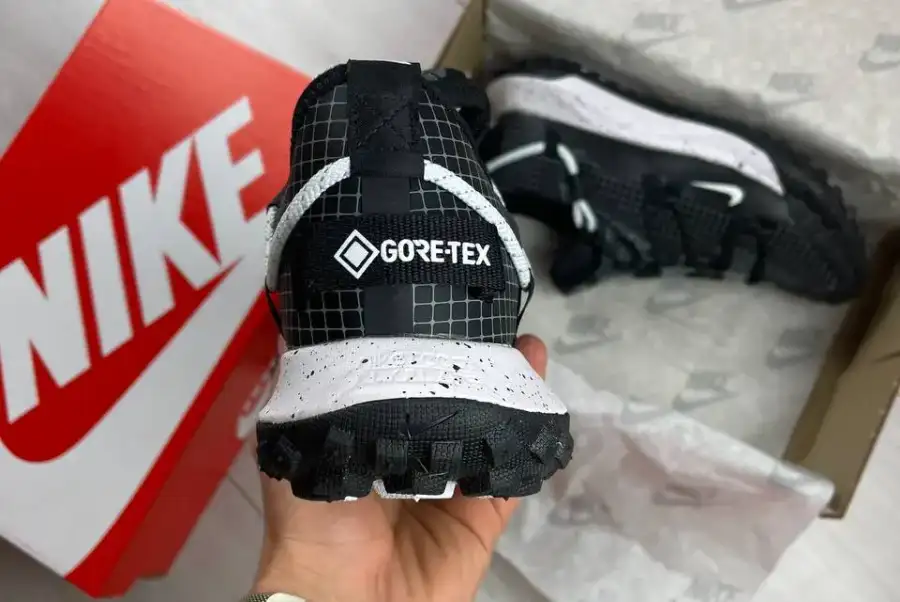 Nike ACG Mounth Low Gore-tex black&white