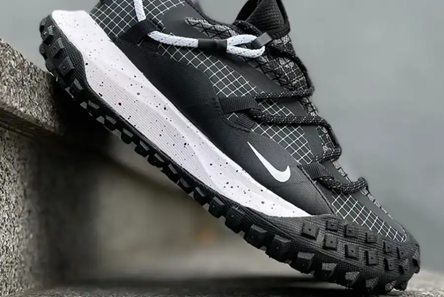 Nike ACG Mounth Low Gore-tex black&white