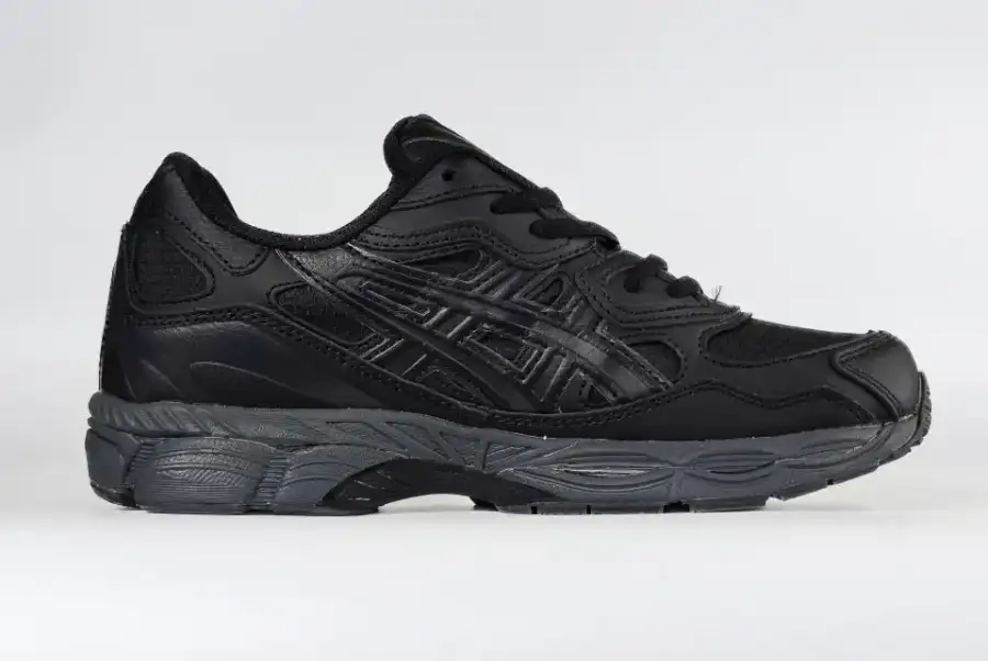 Asics NYC Termo All Black ❄️