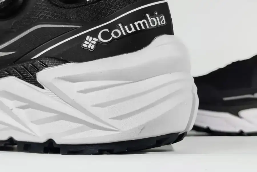 Columbia BOA Termo Gore-Tex Black-White ❄️