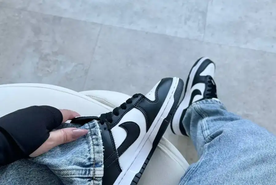 Nike Dunk White Black 