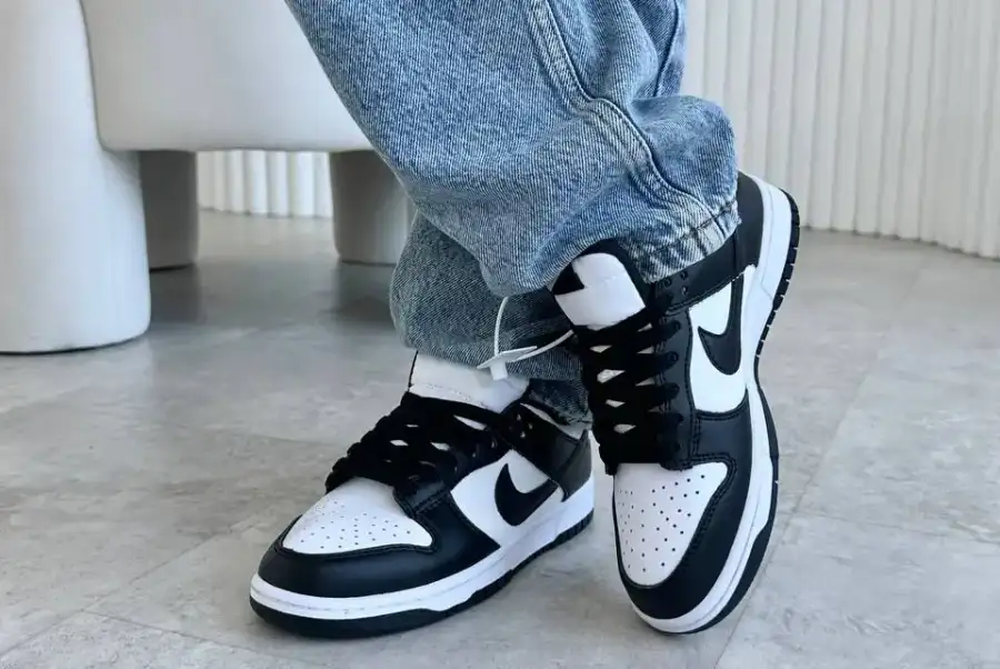 Nike Dunk White Black 