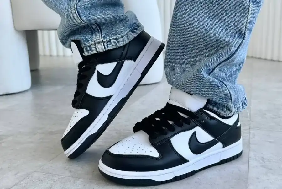 Nike Dunk White Black 