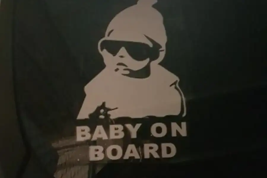 Наклейка на авто Ребенок в машине Baby on board